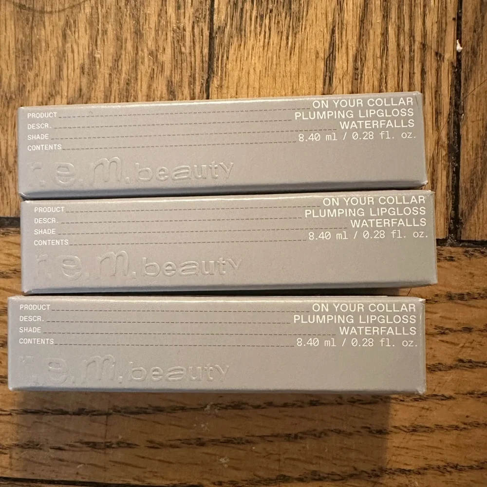 3 REM beauty plumping lipgloss Shade waterfalls